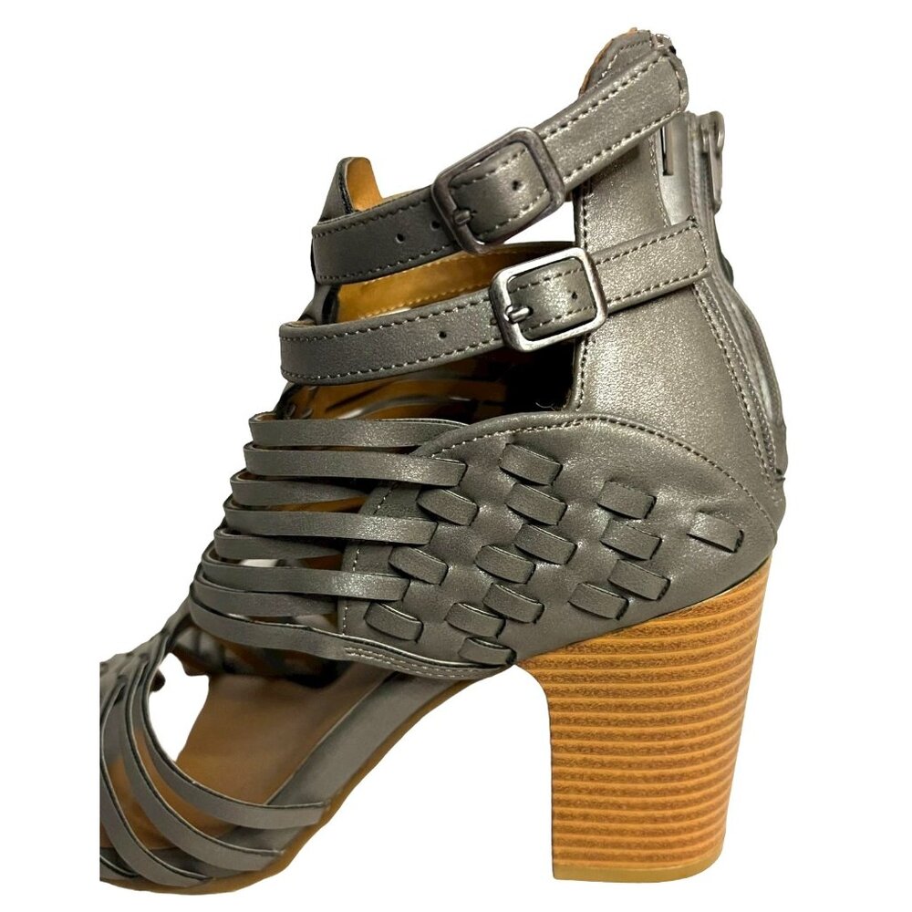 Madeline Gray Gladiator Heeled Sandals Woven Straps & Buckle Details Size 8.5 F - Picture 6 of 9
